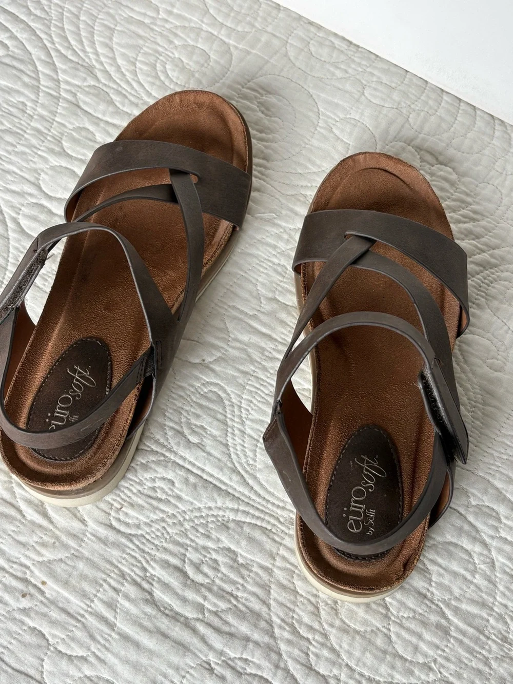 Women's Brown Strappy Comfort Sandals